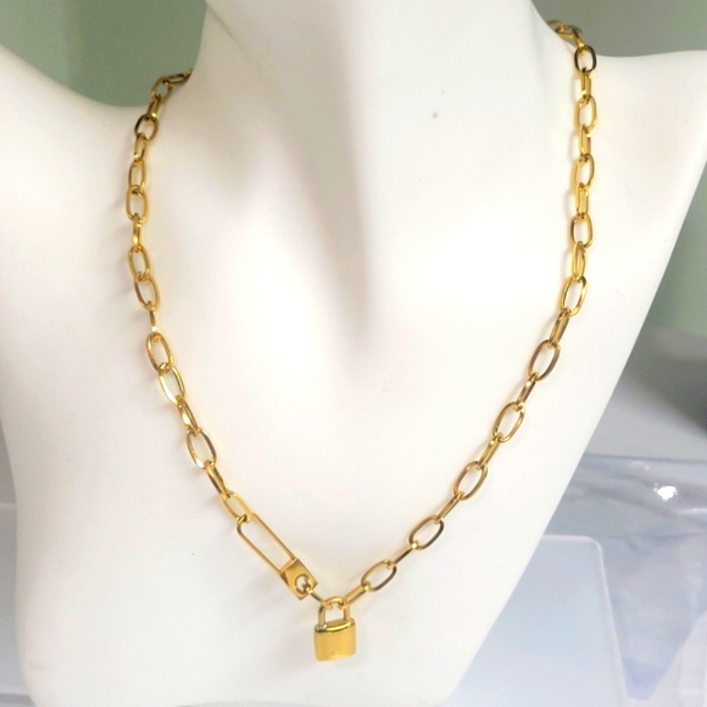 NWB 18KGP STAINLESS STEEL Gold Chain Necklace with Padlock AND Pin